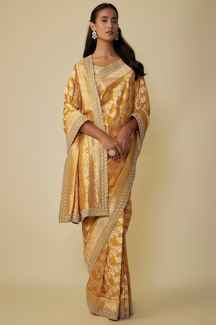 Mustard Silk Zardosi Hand Embroidered Banarasi Handwoven Saree Set by Anushree Reddy at Pernia's Pop Up Shop