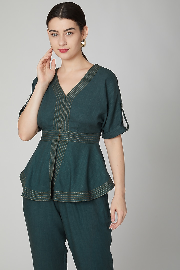 Green Pants With Concealed Zipper by Aruni at Pernia's Pop Up Shop