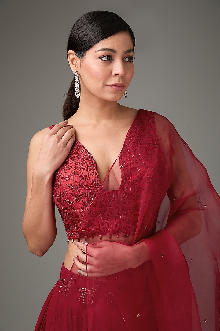 Red Georgette Embellished Pleated Flared Wedding Lehenga Set by ANJALIVERMA at Pernia's Pop Up Shop