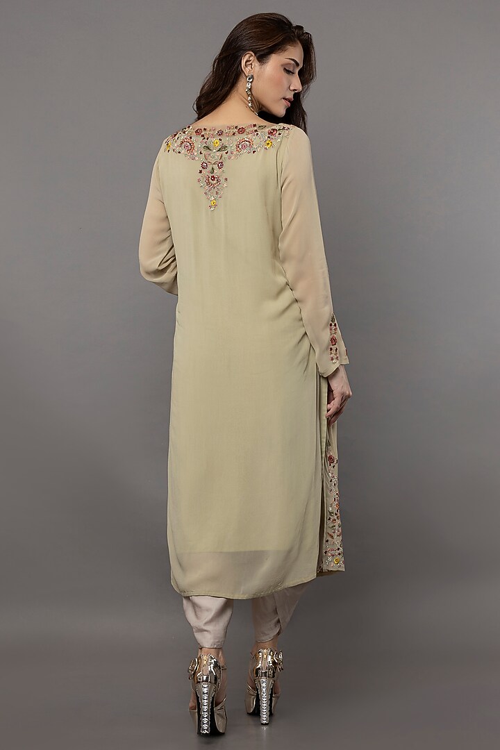 Pista Georgette Embroidered Kurta Set by ANJALIVERMA at Pernia's Pop Up Shop
