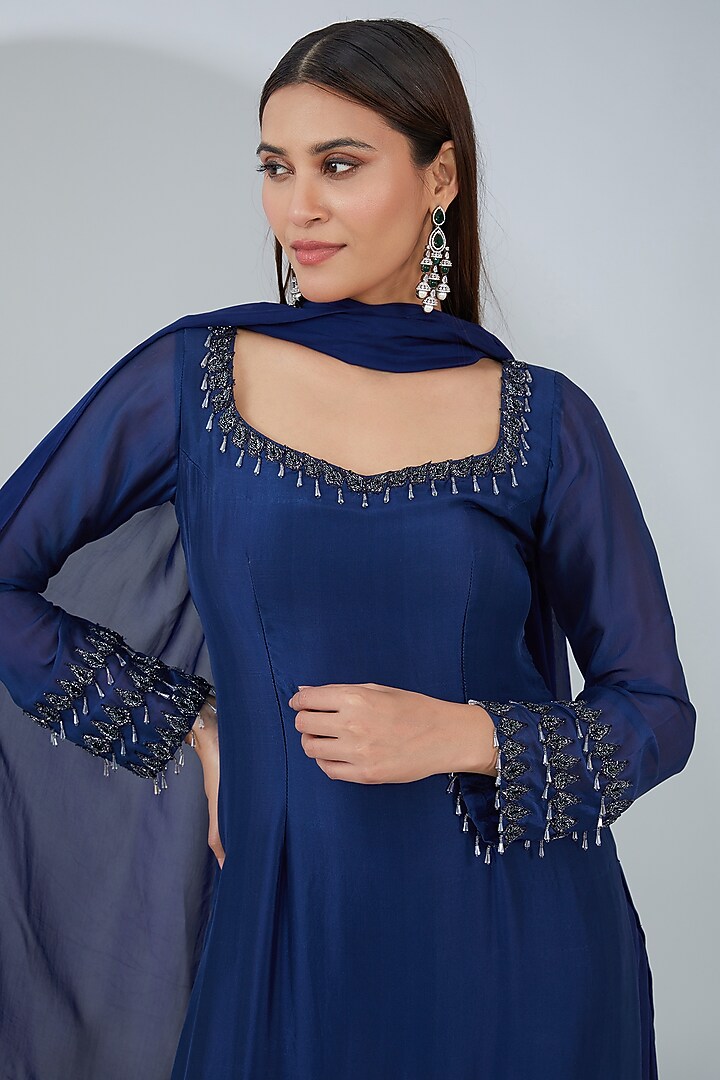Blue Flat Chiffon Hand Embroidered Straight Kurta Set by ANJALIVERMA at Pernia's Pop Up Shop