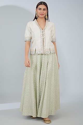 Ivory Raw Silk Aari Embroidered Jacket Set by ANJALIVERMA