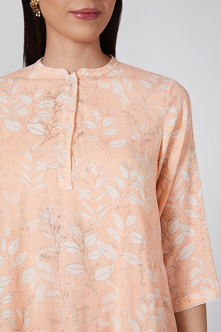 Peach Printed & Striped Tunic by Anju Modi at Pernia's Pop Up Shop