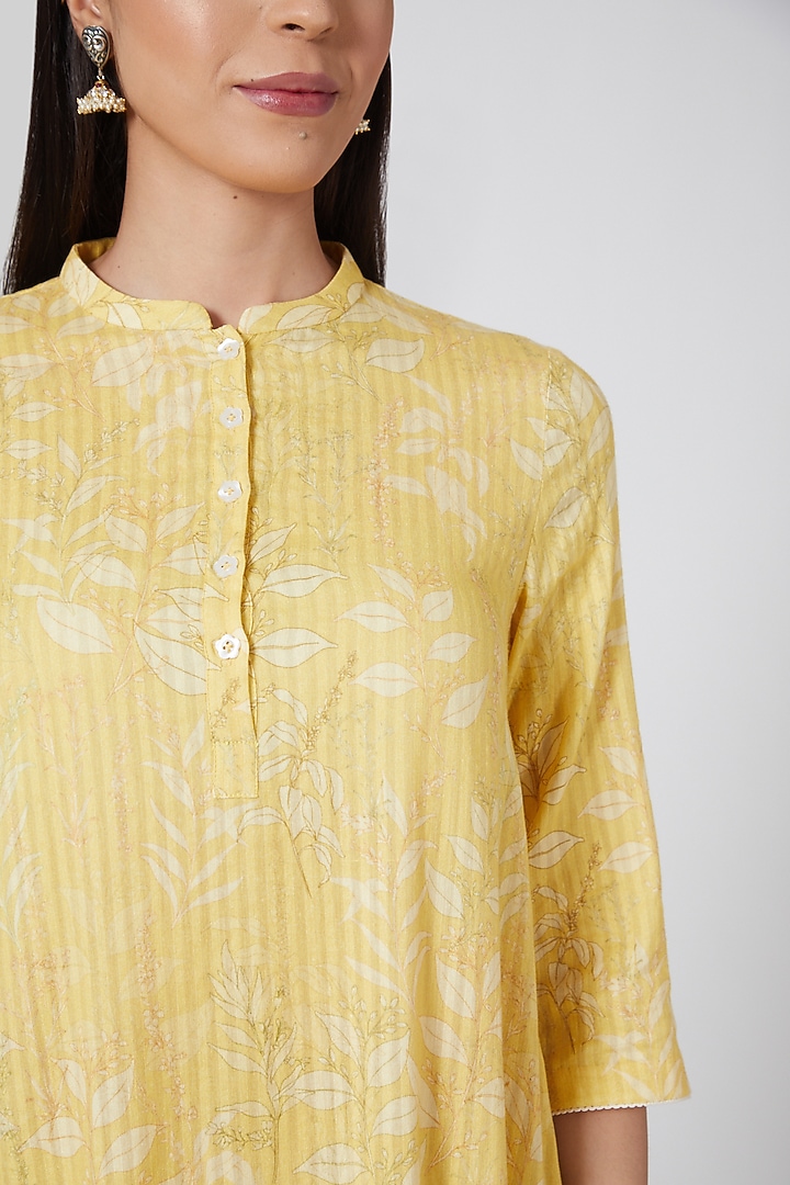 Yellow Printed & Striped Tunic by Anju Modi at Pernia's Pop Up Shop