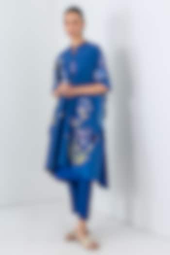 Blue Silk Chanderi Floral Printed Kaftan by Anju Modi at Pernia's Pop Up Shop
