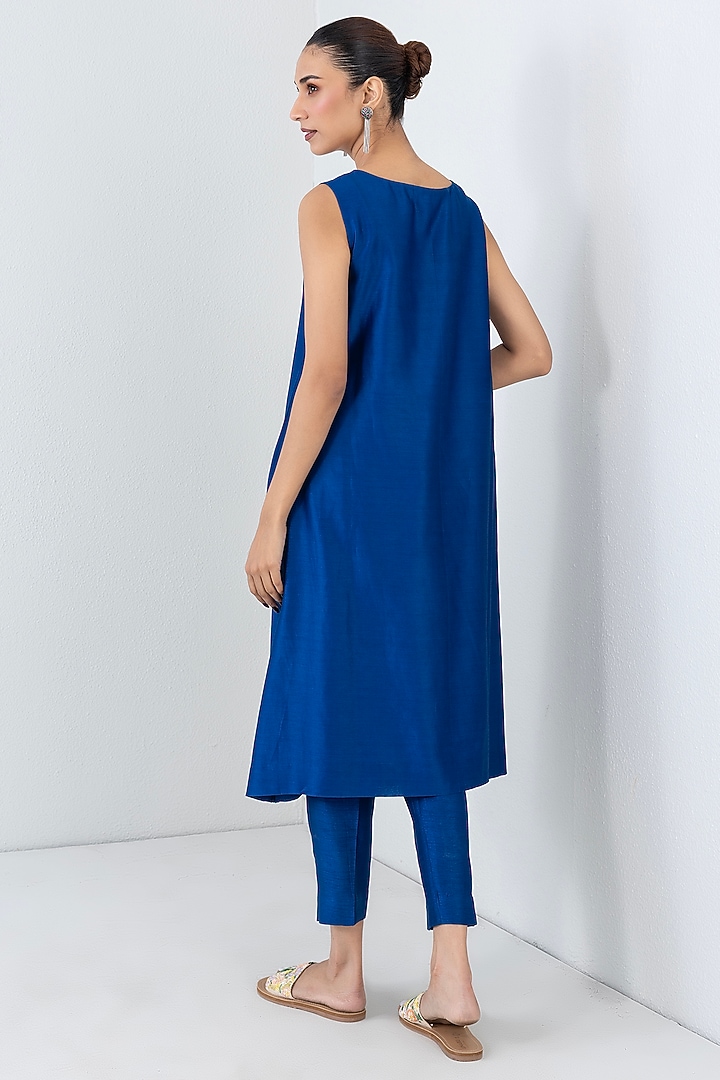 Blue Silk Chanderi Floral Printed Kaftan by Anju Modi at Pernia's Pop Up Shop