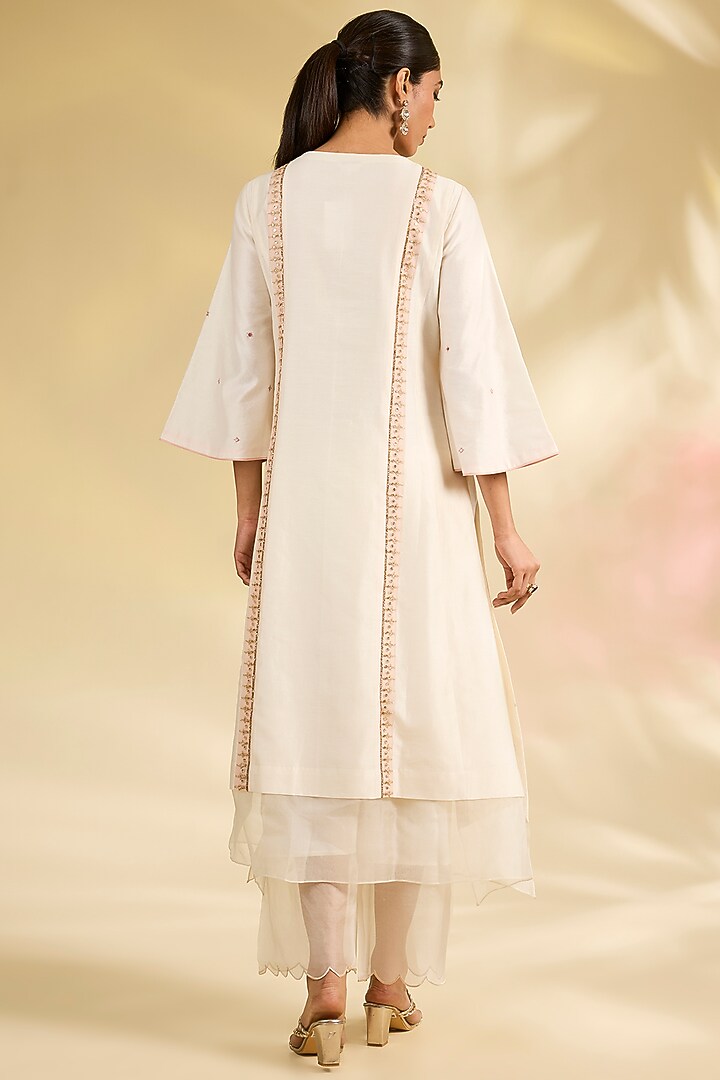Ivory Silk Chanderi Embroidered Layered Kurta Set by Anju Modi at Pernia's Pop Up Shop