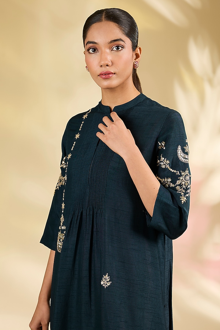 Midnight Blue Silk Dupion Motif Embroidered Layered Kurta Set by Anju Modi at Pernia's Pop Up Shop