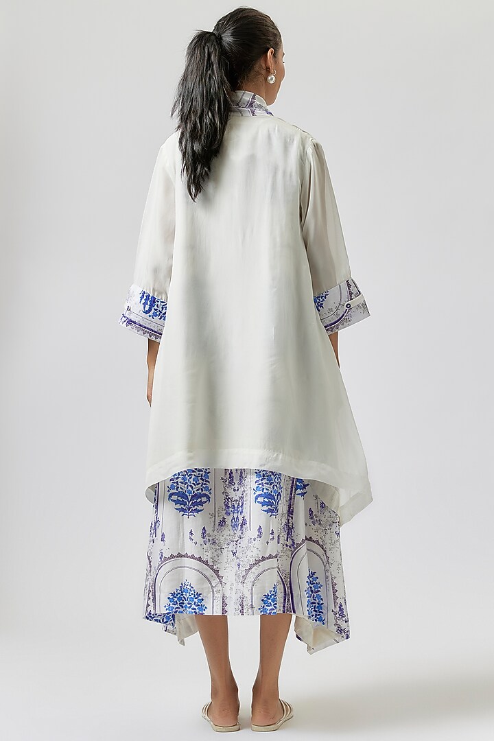 Ivory Silk Chanderi Digital Printed Tunic With Cape by Anju Modi at Pernia's Pop Up Shop