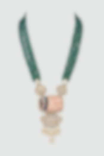 Gold Finish Kundan Polki Pendant Necklace by Anjali Jain Jewellery