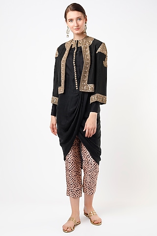 Black Embroidered Kurta Set by Anand Kabra