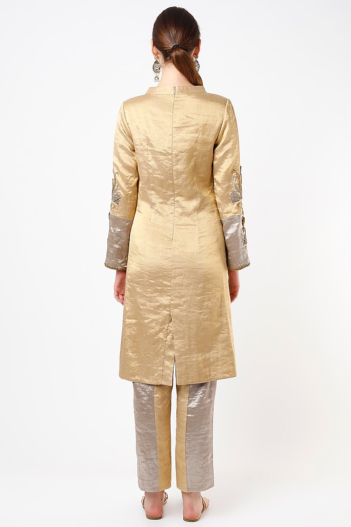 Gold Embroidered Kurta Set by Anand Kabra at Pernia's Pop Up Shop