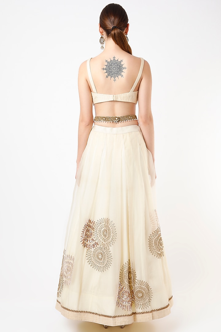 White Embroidered Skirt Set by Anand Kabra at Pernia's Pop Up Shop
