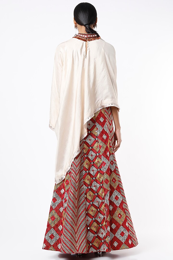 Ivory Dupion Silk Cape Set by Anand Kabra at Pernia's Pop Up Shop