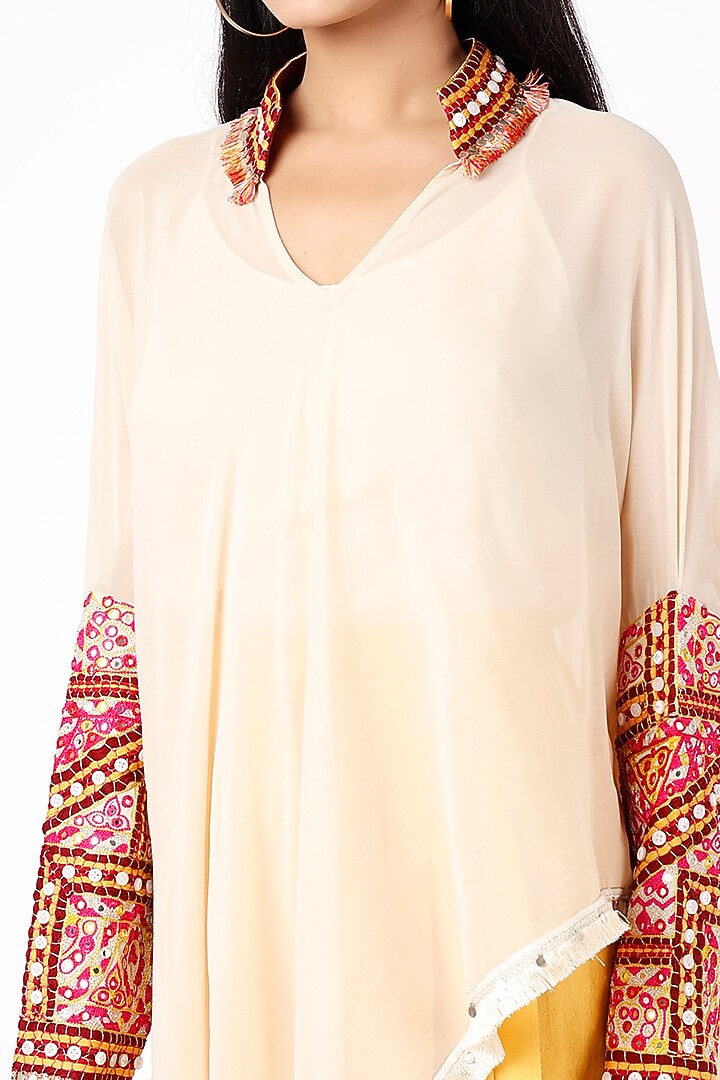 White Embroidered Cape Set by Anand Kabra at Pernia's Pop Up Shop
