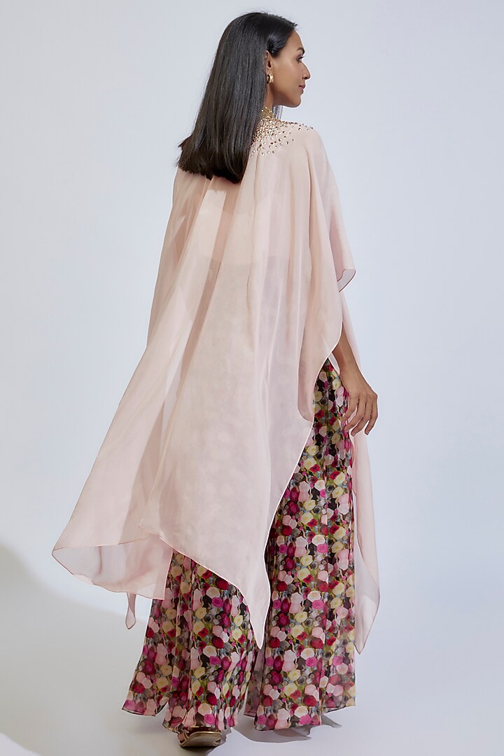 Peach Flat Chiffon Embroidered Cape Set by Anand Kabra at Pernia's Pop Up Shop