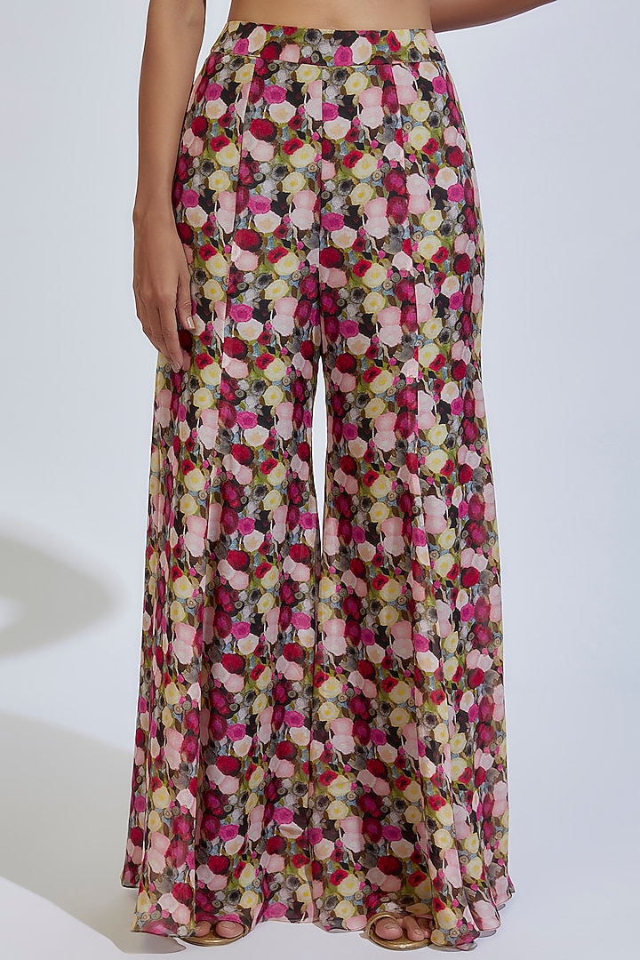 Peach Flat Chiffon Embroidered Cape Set by Anand Kabra at Pernia's Pop Up Shop