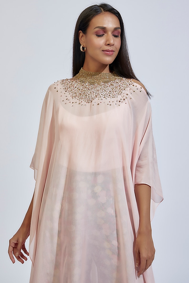 Peach Flat Chiffon Embroidered Cape Set by Anand Kabra at Pernia's Pop Up Shop