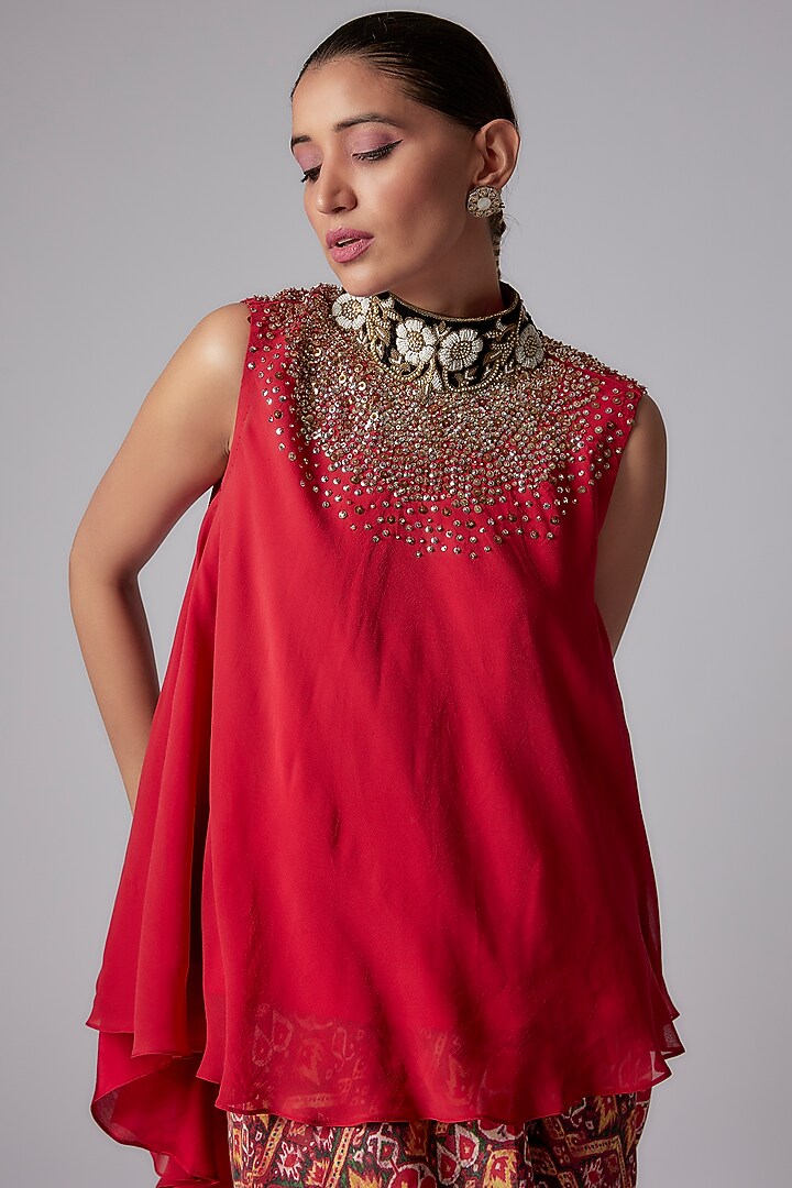 Red Georgette Embroidered Cape Set by Anand Kabra at Pernia's Pop Up Shop
