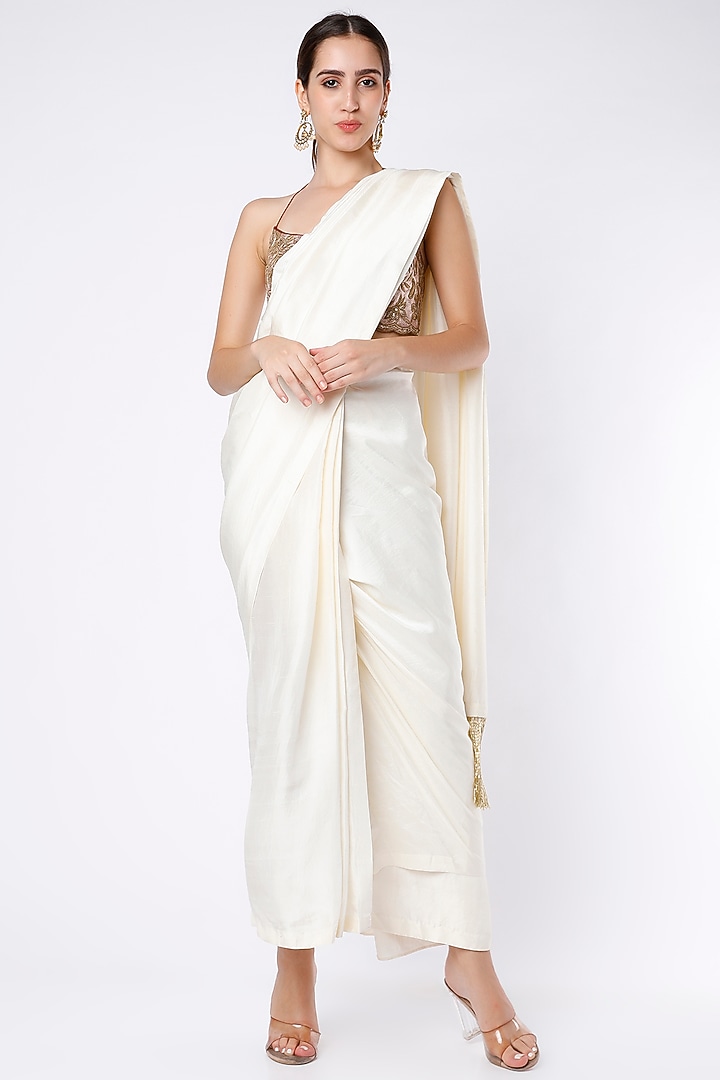 White Dupion Silk Draped Wedding Saree Set by Anand Kabra at Pernia's Pop Up Shop