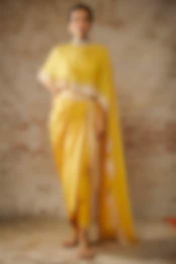 Mustard Yellow Chiffon Sequins Embroidered Cape Set by Anand Kabra at Pernia's Pop Up Shop