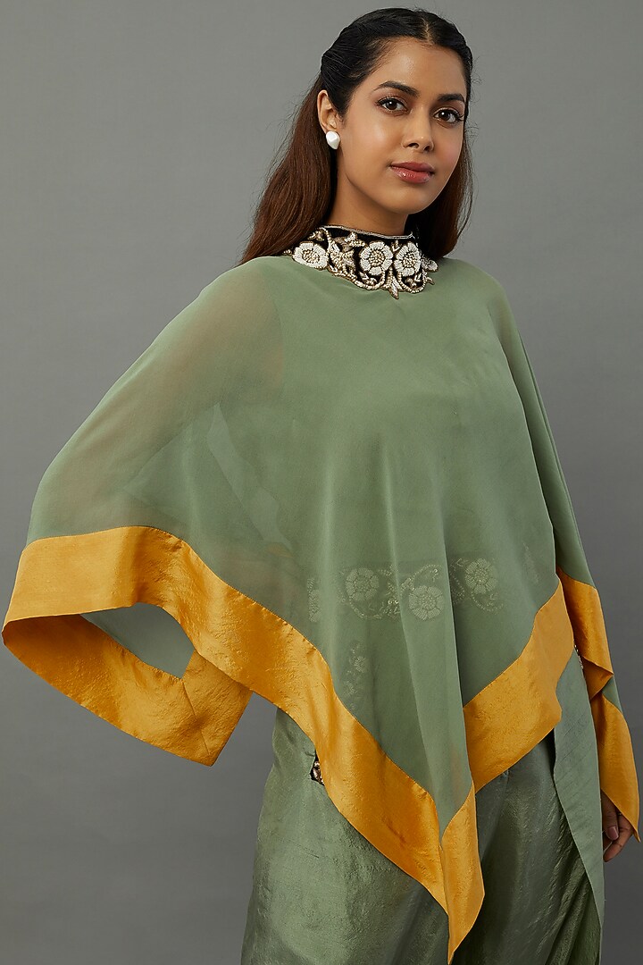 Green Embroidered Cape Set by Anand Kabra at Pernia's Pop Up Shop
