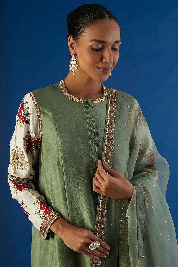 Green Dupion Embroidered Kurta Set by Anand Kabra at Pernia's Pop Up Shop
