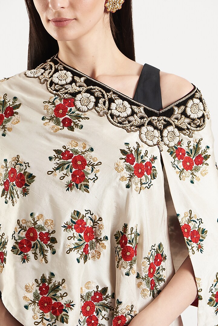 Ivory Dupion Cape set by Anand Kabra at Pernia's Pop Up Shop
