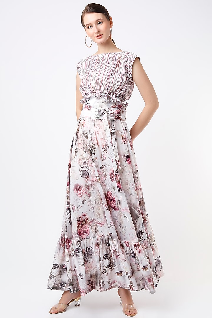 Soft Pink & White Muslin Silk Layered Skirt Set by ANMOL KAKAD at Pernia's Pop Up Shop