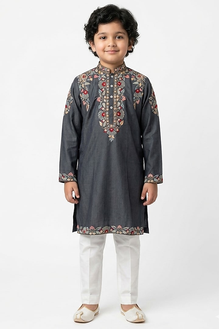 Charcoal Grey Cotton Silk Floral Embroidered Kurta Set For Boys by Ankit V kapoor Kids at Pernia's Pop Up Shop
