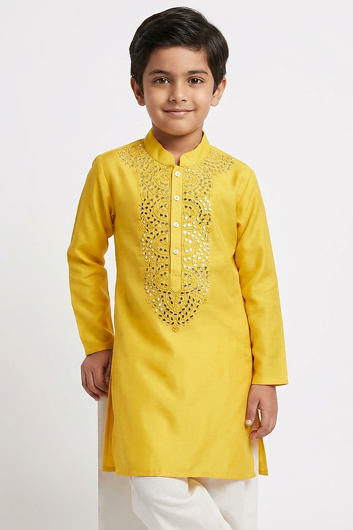 Yellow Cotton Silk Mirror Embroidered Kurta Set For Boys by Ankit V kapoor Kids at Pernia's Pop Up Shop
