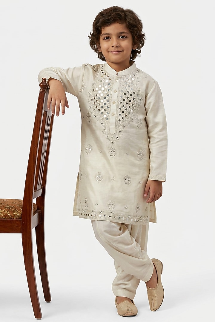 Cream Cotton Silk Mirror Embellished Kurta Set For Boys by Ankit V kapoor Kids at Pernia's Pop Up Shop