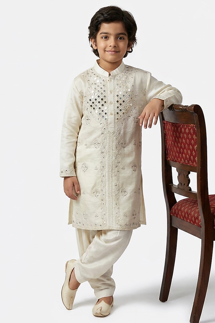 Cream Cotton Silk Mirror Embellished Kurta Set For Boys by Ankit V kapoor Kids at Pernia's Pop Up Shop