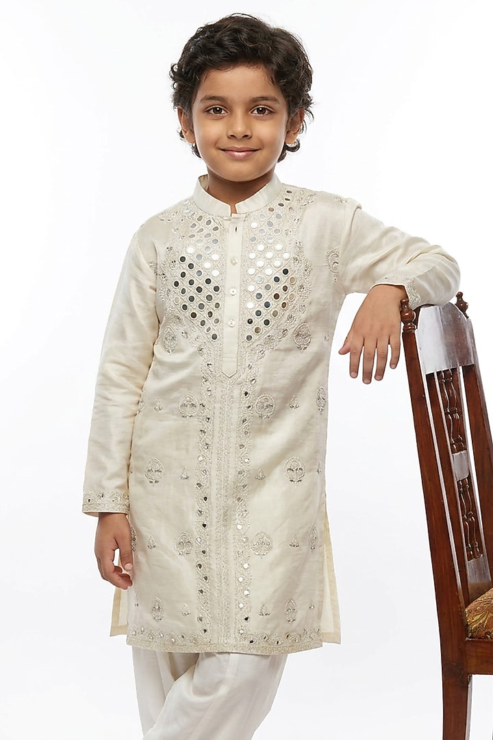 Cream Cotton Silk Mirror Embellished Kurta Set For Boys by Ankit V kapoor Kids at Pernia's Pop Up Shop