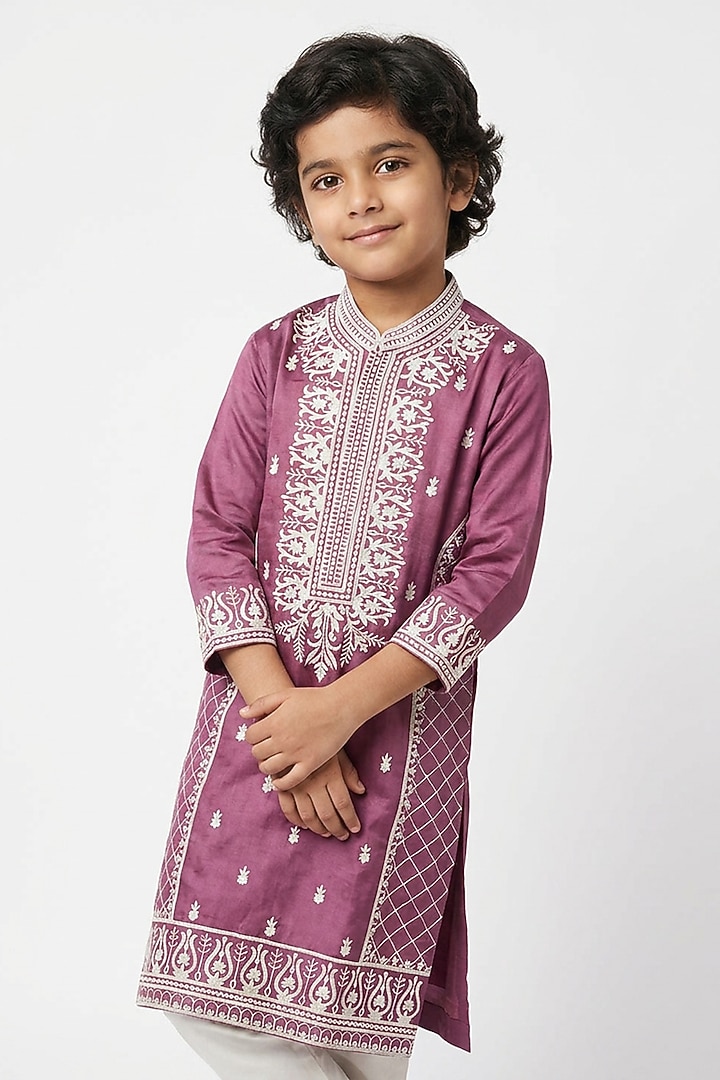 Mauve Cotton Silk Chikankari Embroidered Kurta Set For Boys by Ankit V kapoor Kids at Pernia's Pop Up Shop