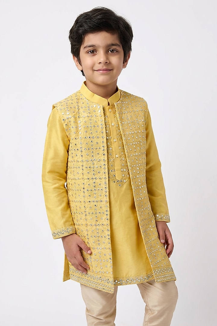 Soft Yellow Cotton Silk Mirror Embroidered Indowestern Set For Boys by Ankit V kapoor Kids at Pernia's Pop Up Shop