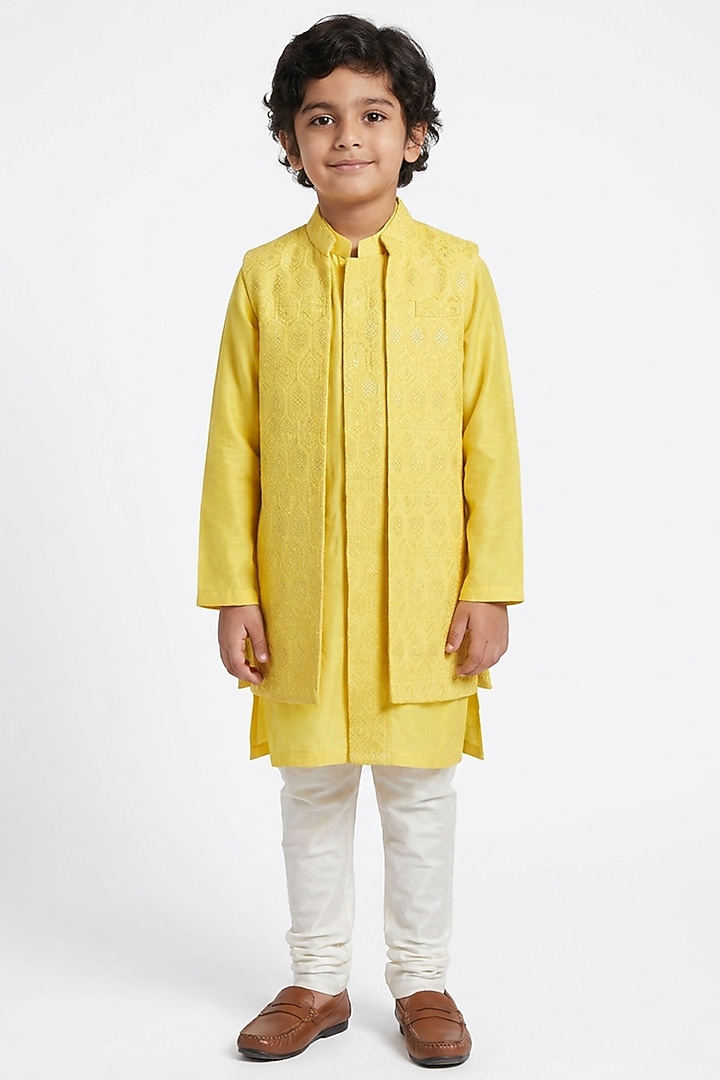 Yellow Cotton Silk Chikankari Embroidered Indowestern Set For Boys by Ankit V kapoor Kids at Pernia's Pop Up Shop