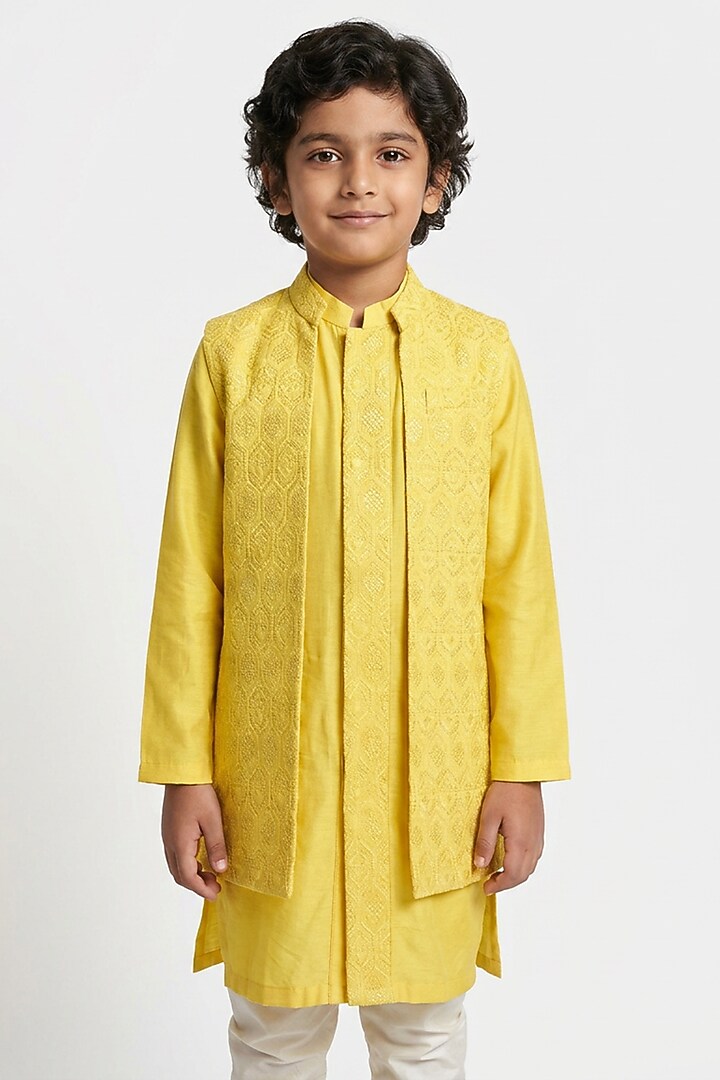 Yellow Cotton Silk Chikankari Embroidered Indowestern Set For Boys by Ankit V kapoor Kids at Pernia's Pop Up Shop