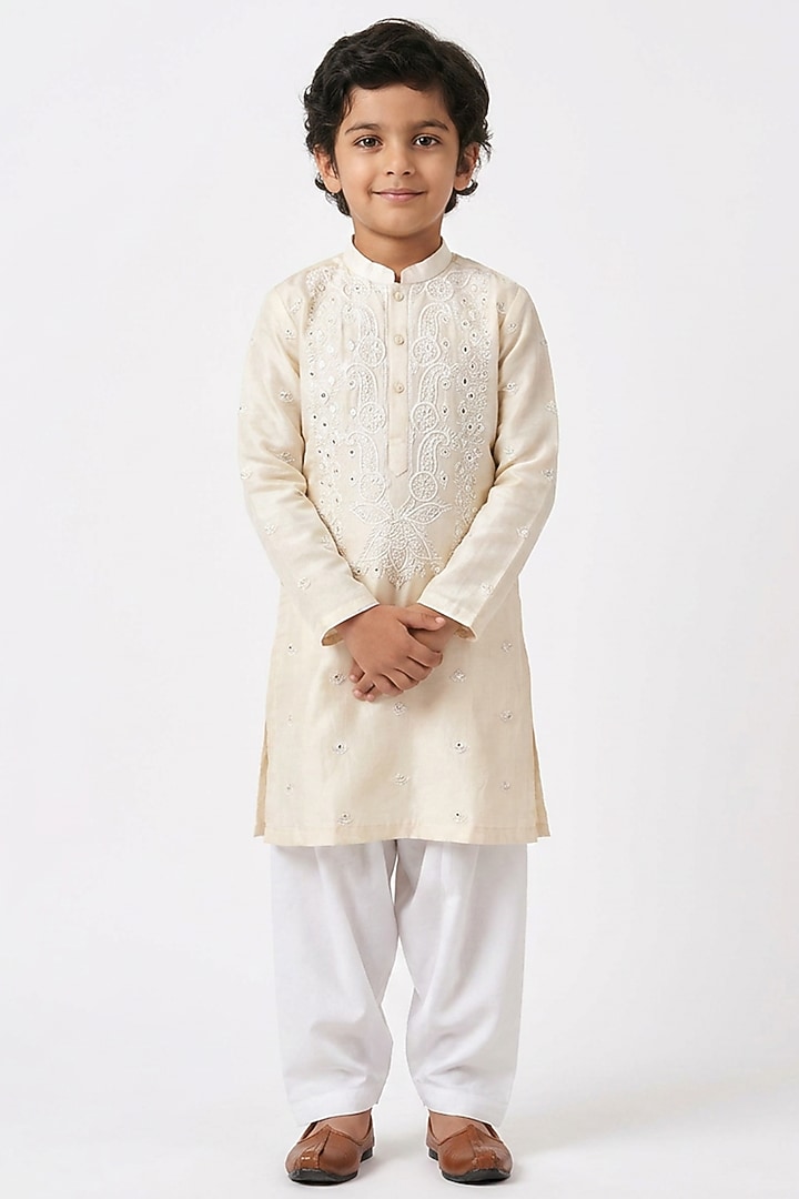 Soft Cream Cotton Silk Thread Embroidered Kurta Set For Boys by Ankit V kapoor Kids at Pernia's Pop Up Shop
