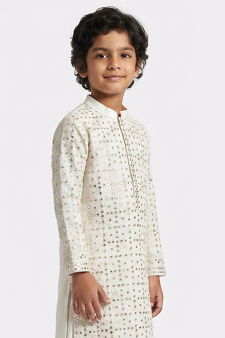 Ivory Cotton Silk Mirror Embroidered Kurta Set For Boys by Ankit V kapoor Kids at Pernia's Pop Up Shop