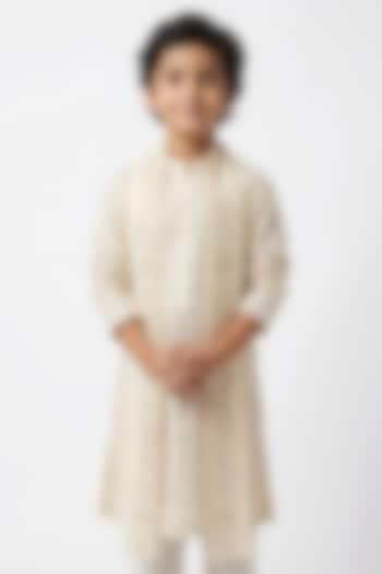 Cream Cotton Silk Mirror Embroidered Kurta Set For Boys by Ankit V kapoor Kids at Pernia's Pop Up Shop