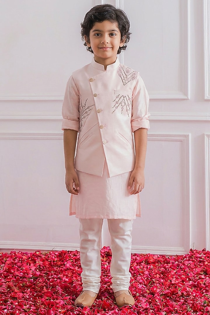 Pink Cotton Silk Thread Embroidered Asymmetric Nehru Jacket Set For Boys by Ankit V kapoor Kids at Pernia's Pop Up Shop