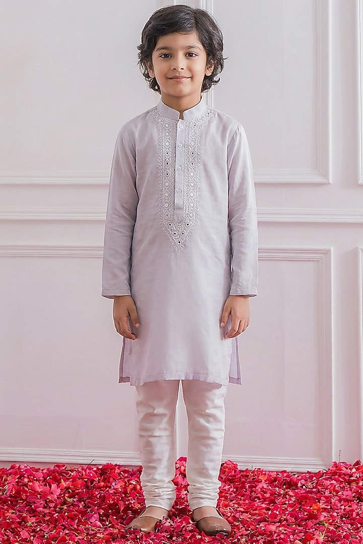 Lavender Silk Chikankari Embroidered Kurta Set For Boys by Ankit V kapoor Kids at Pernia's Pop Up Shop