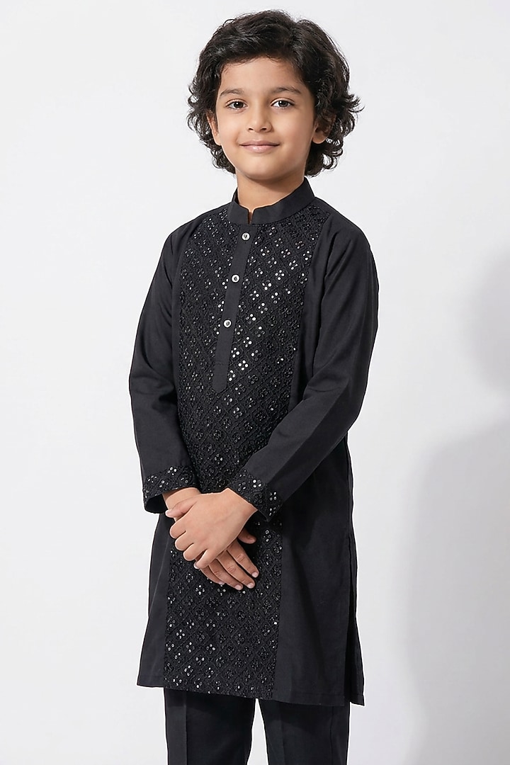 Black Cotton Silk Chikankari Embroidered Kurta Set For Boys by Ankit V kapoor Kids at Pernia's Pop Up Shop