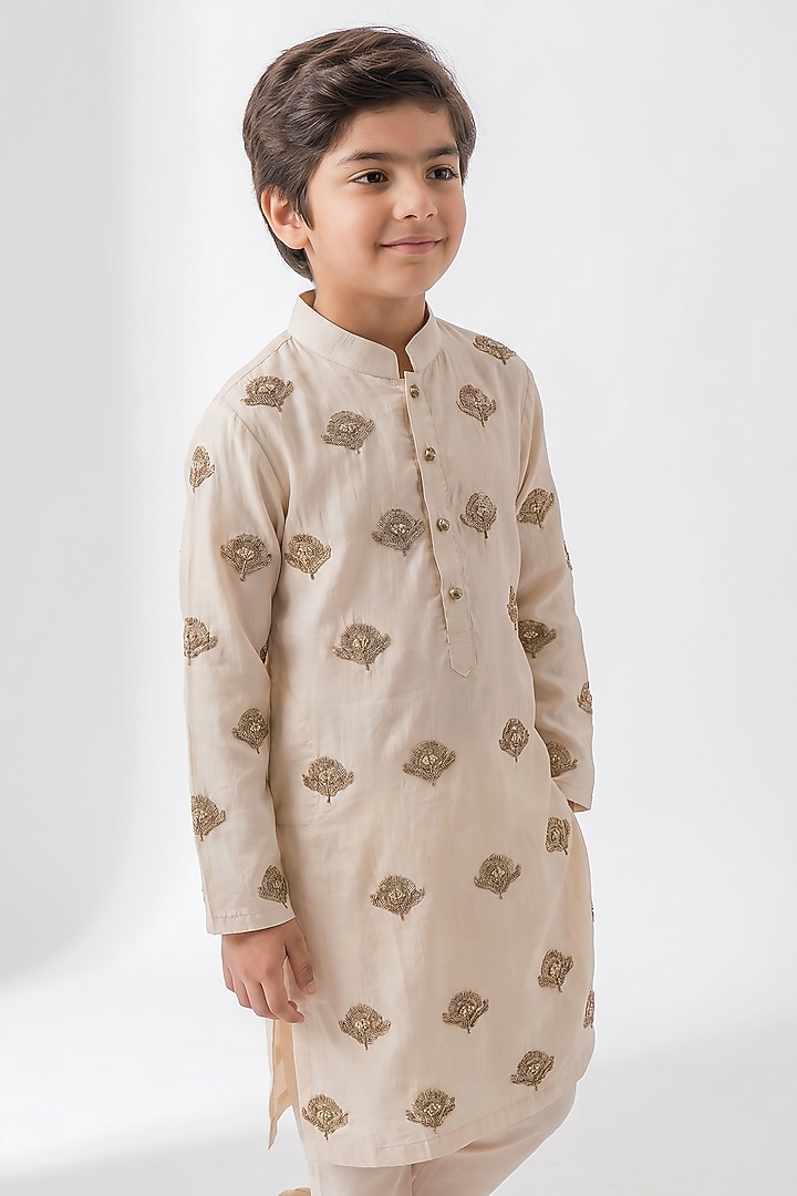 Cream Silk Zardosi Embroidered Kurta Set For Boys by Ankit V kapoor Kids at Pernia's Pop Up Shop