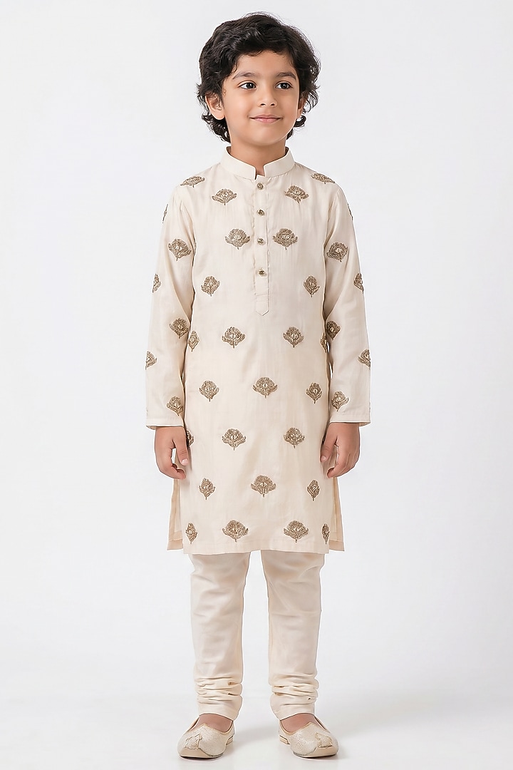 Cream Silk Zardosi Embroidered Kurta Set For Boys by Ankit V kapoor Kids at Pernia's Pop Up Shop