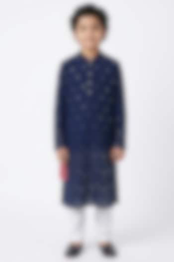Navy Blue Cotton Chikankari Embroidered Kurta Set For Boys by Ankit V kapoor Kids at Pernia's Pop Up Shop