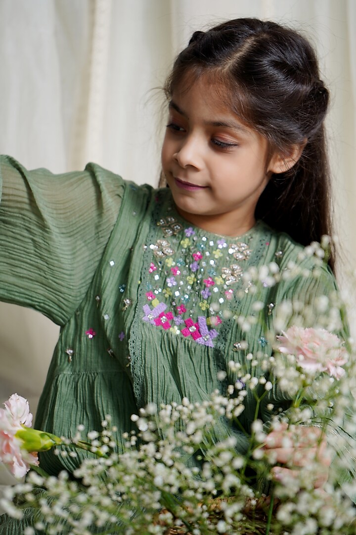 Dusty Green Chanderi Kurta Set For Girls by Ananda Life - Kids at Pernia's Pop Up Shop
