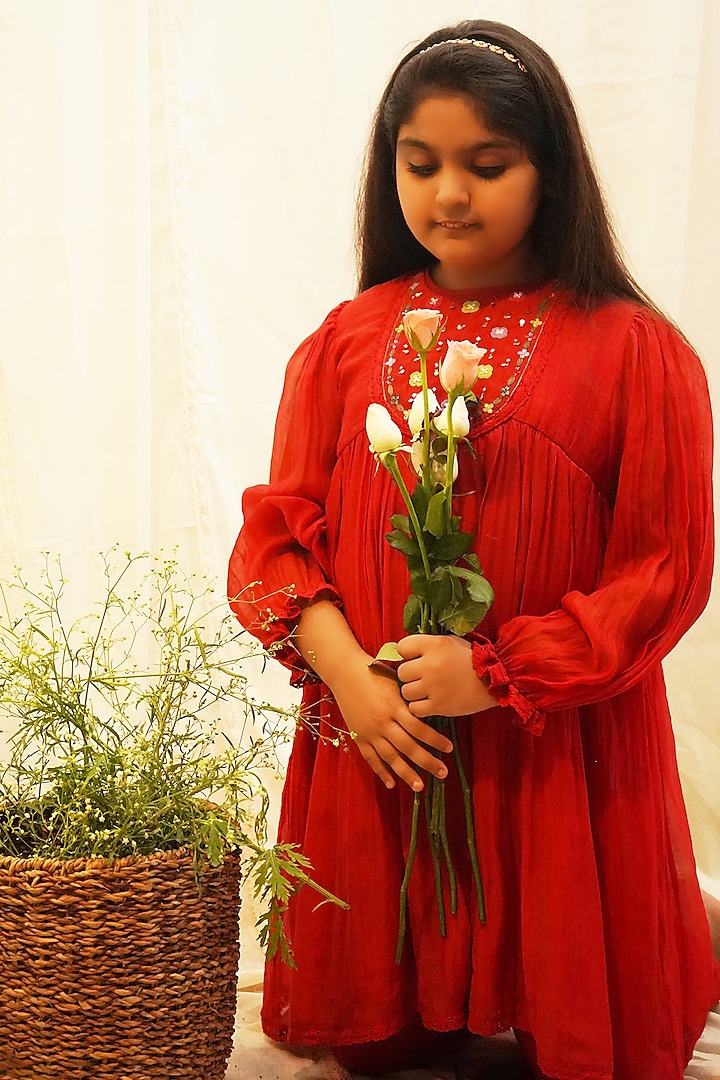Red Hand Embroidered Kurta Set For Girls by Ananda Life - Kids