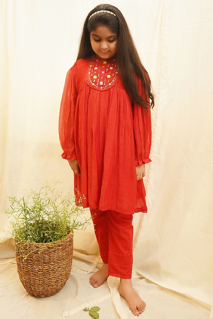 Red Hand Embroidered Kurta Set For Girls by Ananda Life - Kids at Pernia's Pop Up Shop
